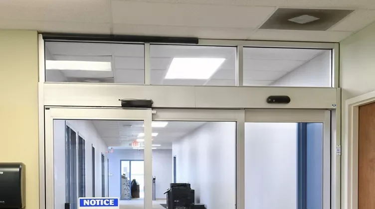 5100t-clear-breakroom-interior-5