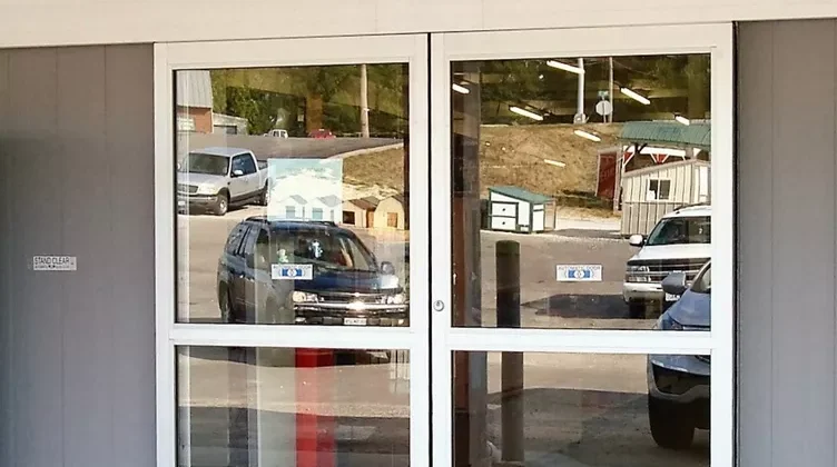 5109-clear-fam-center-sq-4